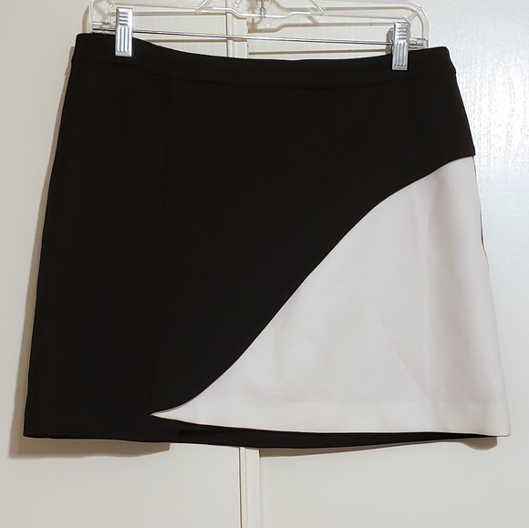 BCBGMAXAZRIA Kiri Color Block Petal Skirt - Picture 3 of 5